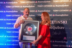Dvije spektakularne večeri Tonyja Cetinskog u Šibeniku, uz posebno priznanje za 30 godina karijere!